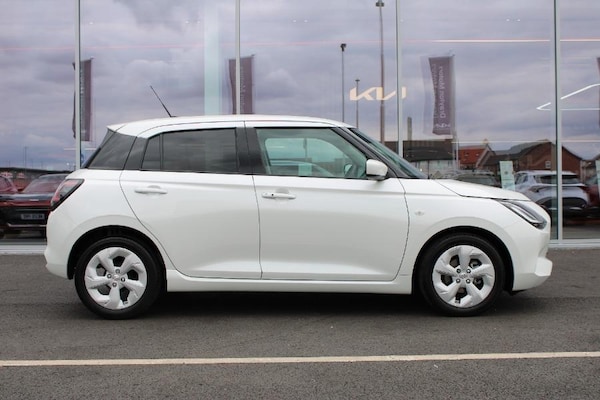 Used Suzuki Swift 2024 for sale - 75400733: Photo 3