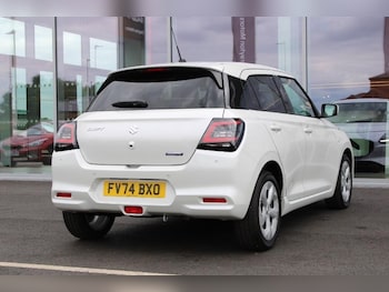 Used Suzuki Swift 2024 for sale - 75400733: Photo