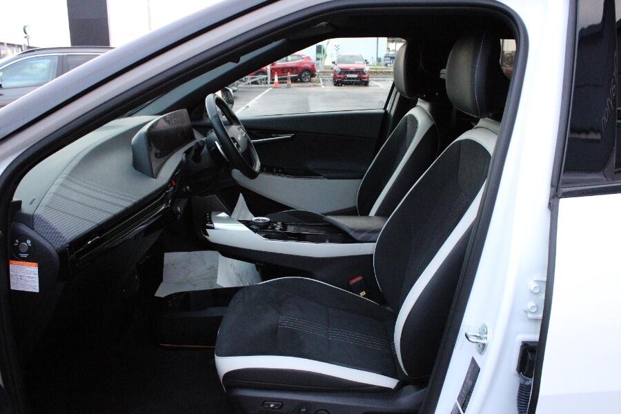 Used Kia EV6 2023 for sale - 76644965: Photo 14