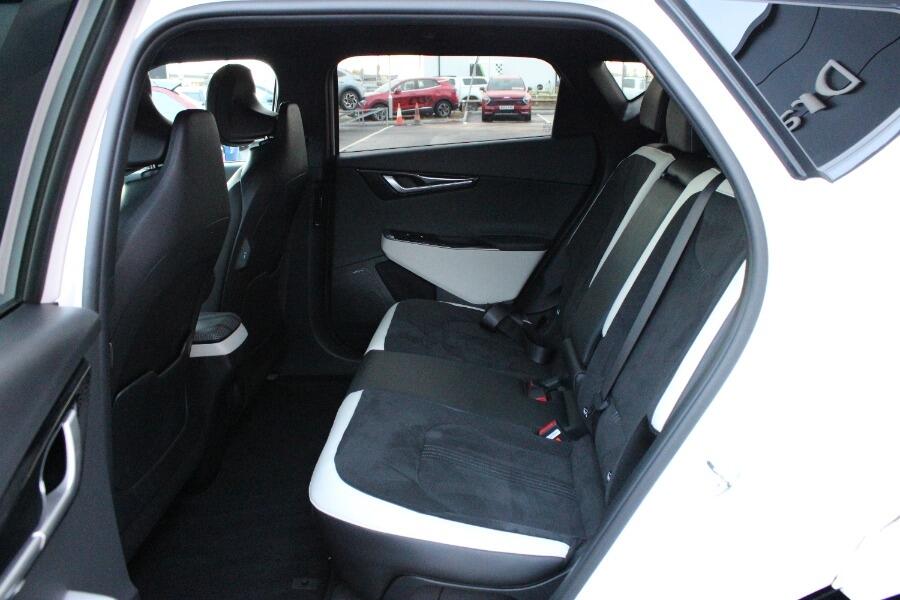 Used Kia EV6 2023 for sale - 76644965: Photo 17