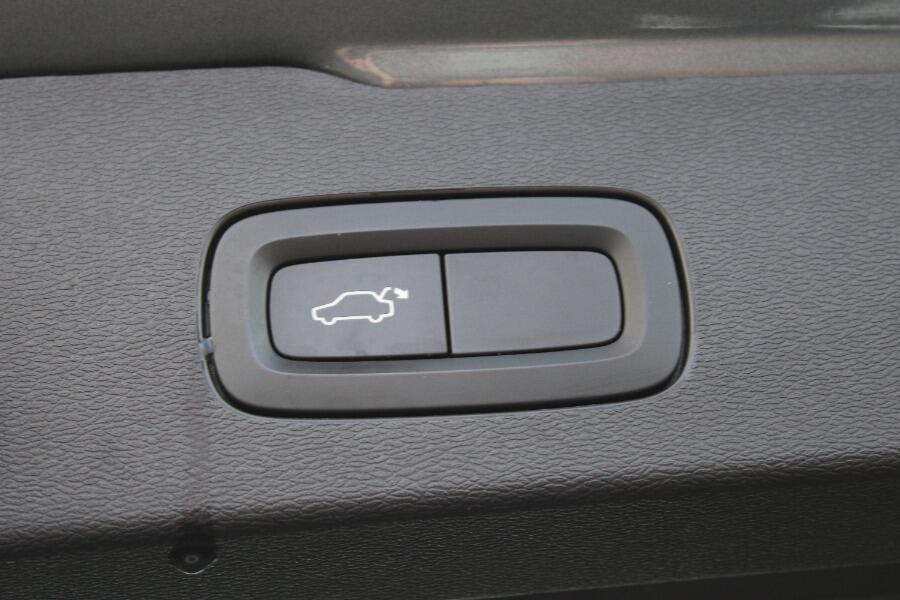 Used Volvo V60 2020 for sale - 76735167: Photo 11