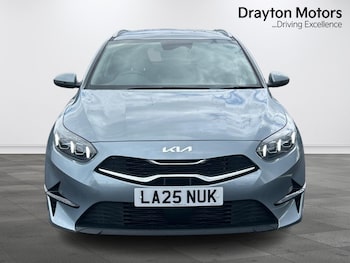 Used Kia Ceed 2025 for sale - 78471664: Photo