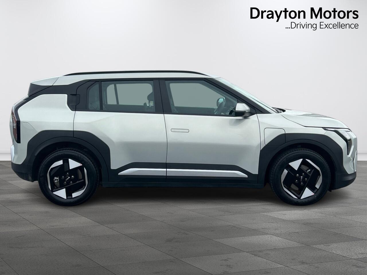 Used Kia EV3 2025 for sale - 77549523: Photo 10