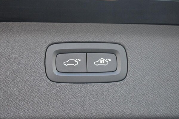 Used Volvo XC90 2023 for sale - 75601454: Photo 11