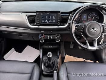 Used Kia Stonic 2020 for sale - 79766201: Photo