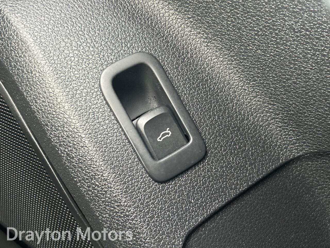 Used Audi Q2 for sale - 77345471: Photo 36