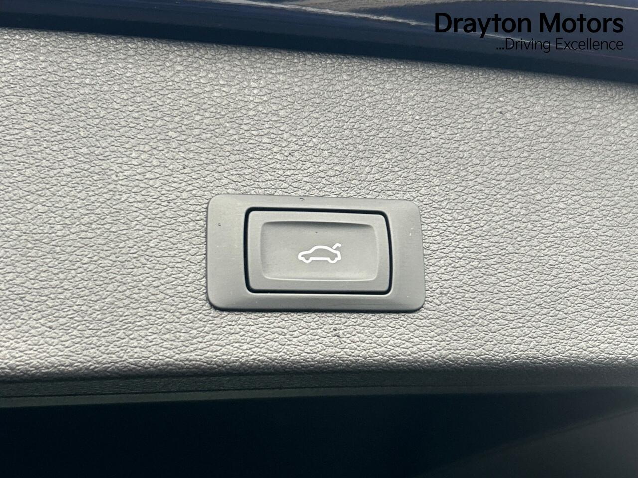 Used Audi Q2 for sale - 77345471: Photo 48