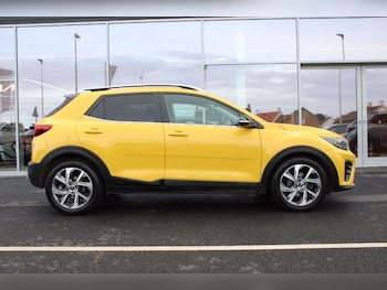 Used Kia Stonic 2022 for sale - 76370436: Photo