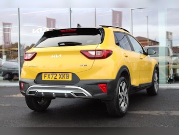 Used Kia Stonic 2022 for sale - 76370436: Photo