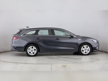 Used Kia Ceed 2025 for sale - 76398305: Photo