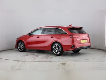 Used Kia Ceed 2025 for sale - 77345354: Photo