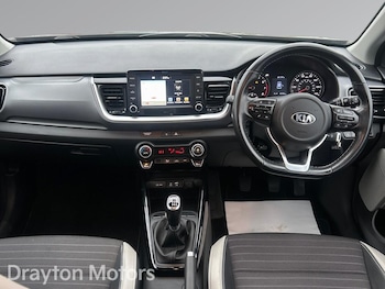 Used Kia Stonic 2020 for sale - 77386862: Photo