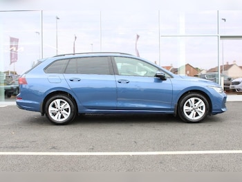 Used Volkswagen Golf 2025 for sale - 76258980: Photo