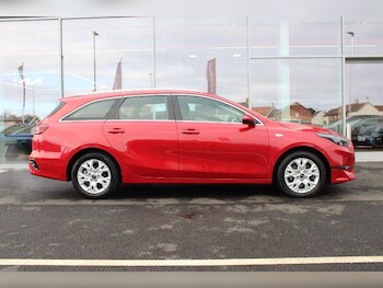 Used Kia Ceed 2023 for sale - 77345146: Photo