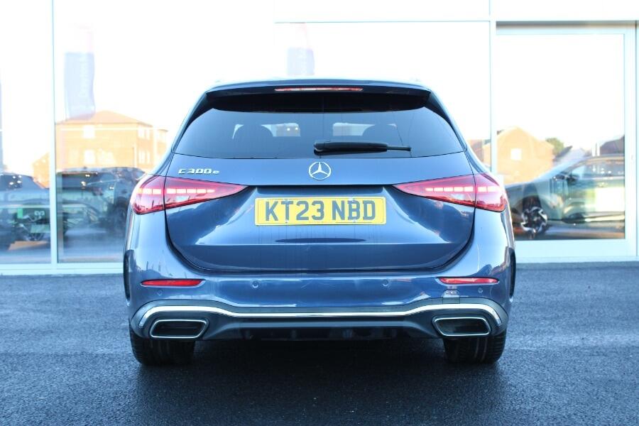 Used Mercedes-Benz C Class 2023 for sale - 76898204: Photo 5