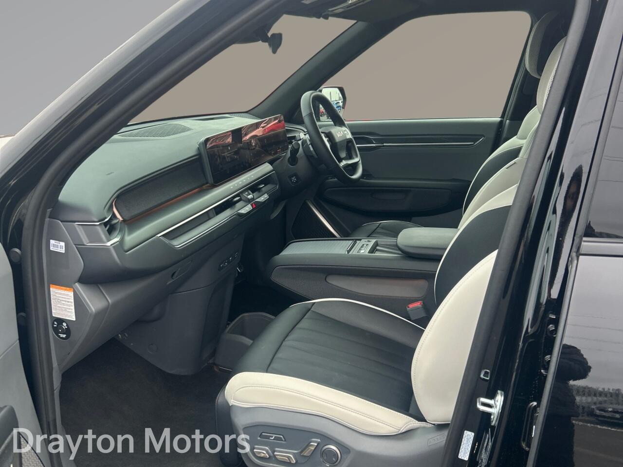 Used Kia EV9 2025 for sale - 77344402: Photo 12