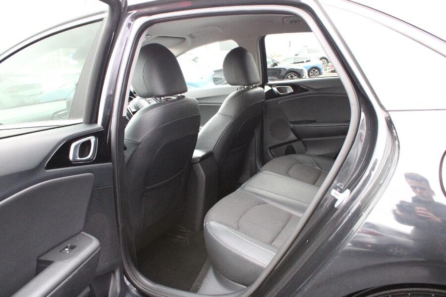 Used Kia Ceed 2018 for sale - 76440932: Photo 15