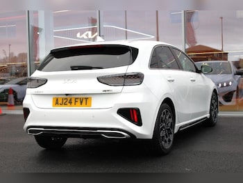 Used Kia Ceed 2024 for sale - 76824604: Photo