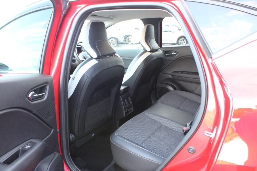 Used Renault Captur for sale - 77345153: Photo 15