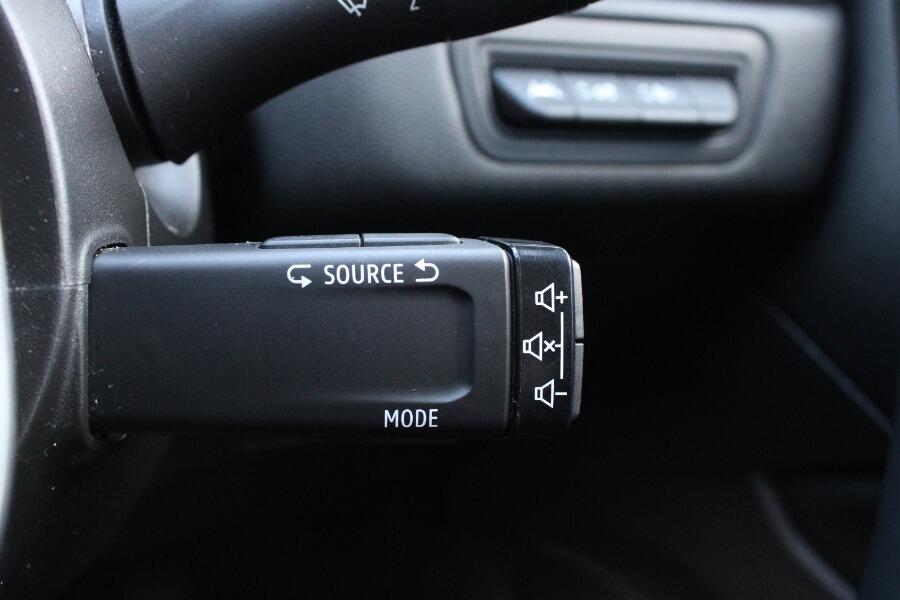 Used Renault Captur for sale - 77345153: Photo 22