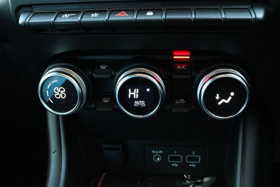 Used Renault Captur for sale - 77345153: Photo 32