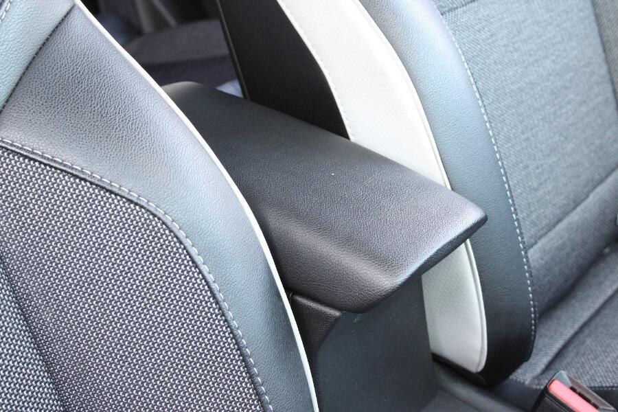 Used Renault Captur for sale - 77345153: Photo 36