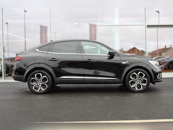 Used Renault Arkana 2023 for sale - 76645635: Photo