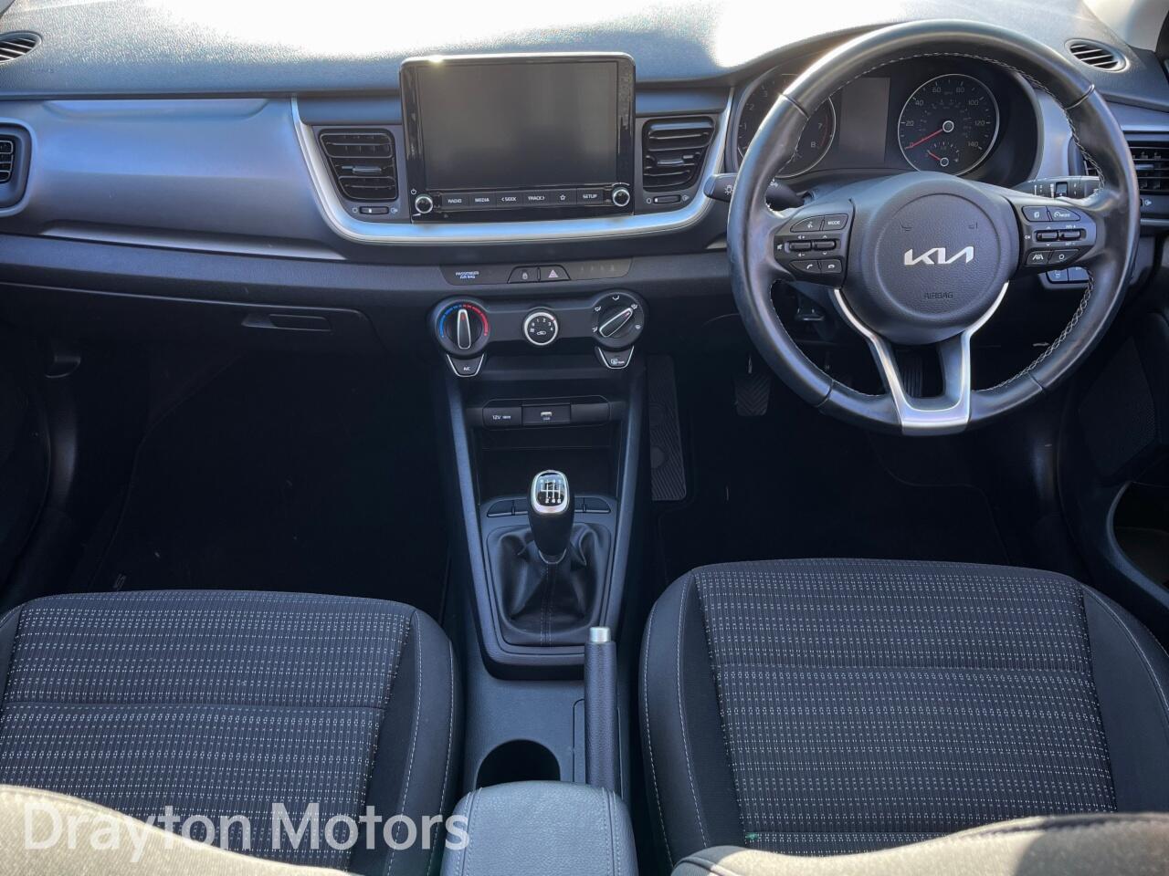 Used Kia Stonic 2023 for sale - 78063009: Photo 2