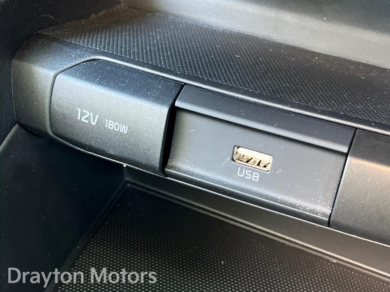 Used Kia Stonic 2023 for sale - 78063009: Photo 24