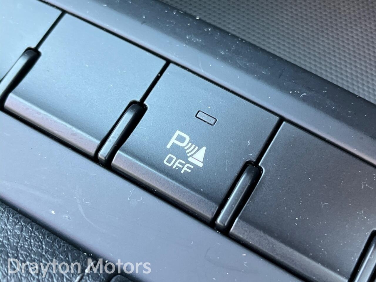 Used Kia Stonic 2023 for sale - 78063009: Photo 26