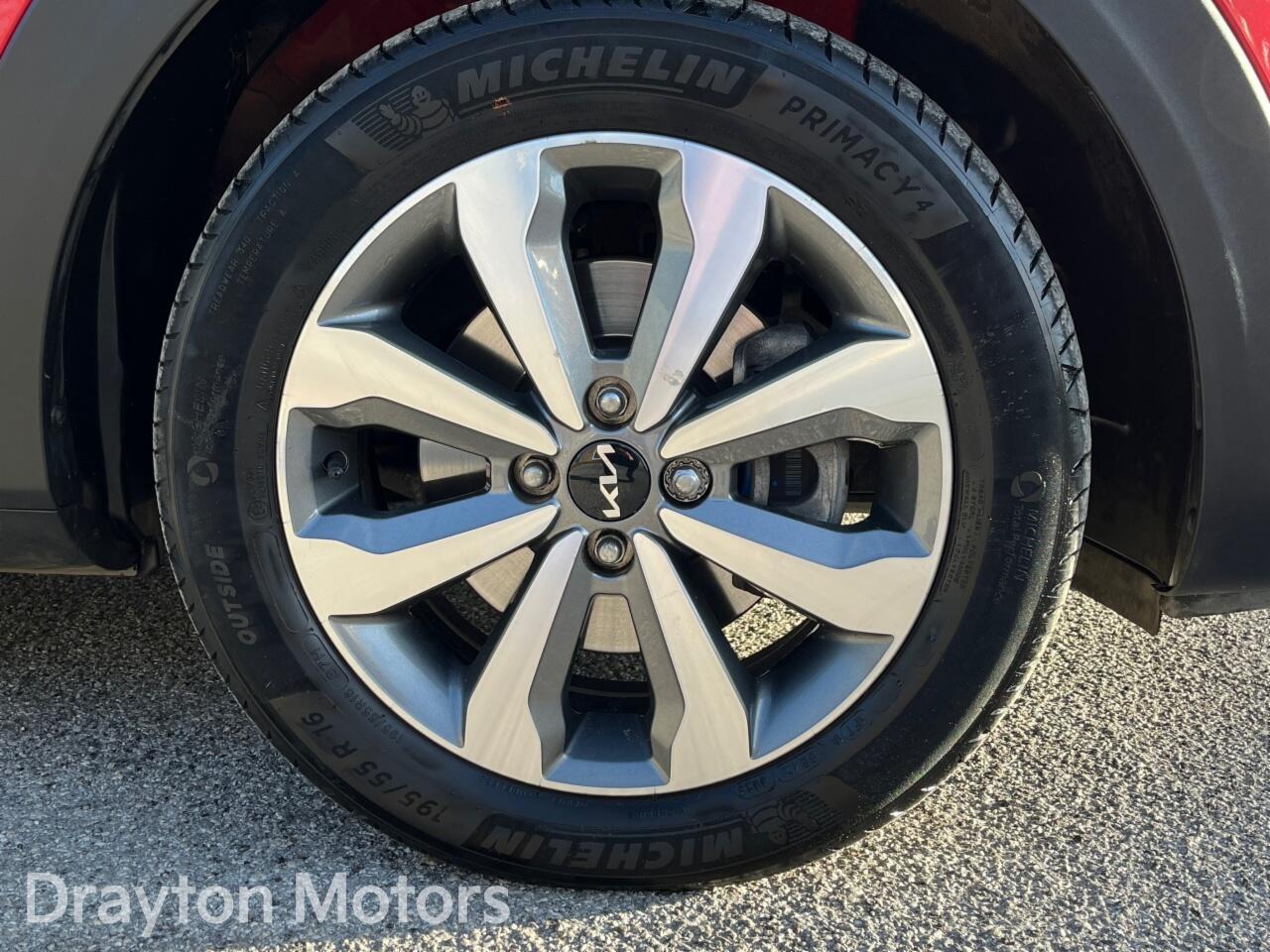 Used Kia Stonic 2023 for sale - 78063009: Photo 35