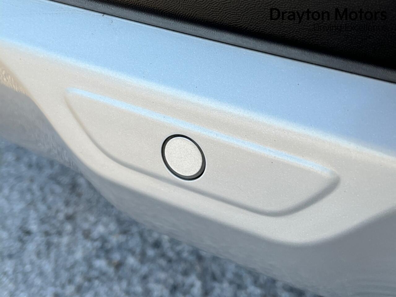 Used Kia Stonic 2023 for sale - 78063009: Photo 40