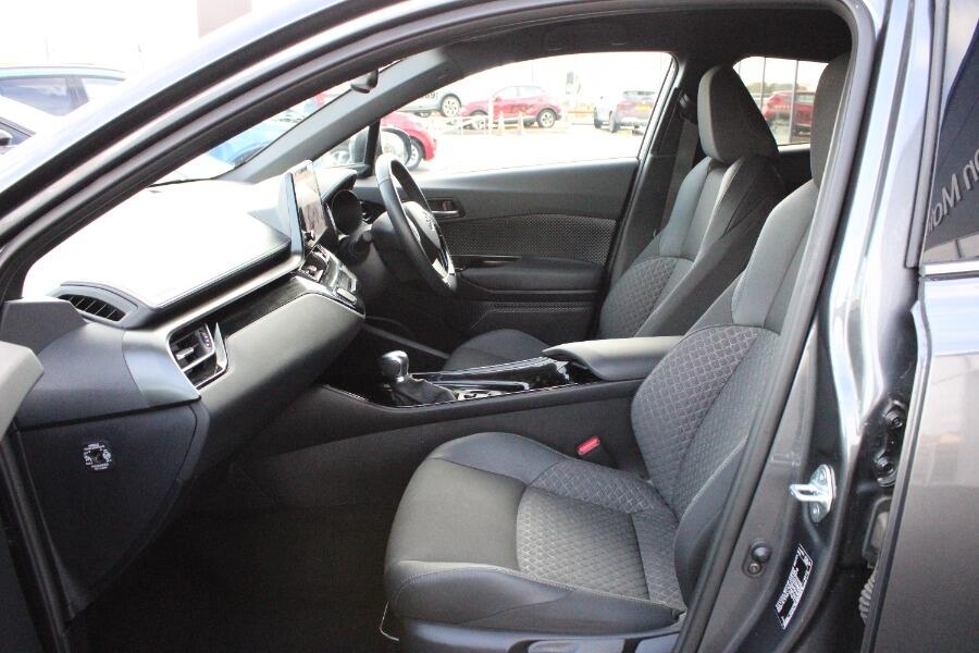 Used Toyota C-HR 2023 for sale - 76307174: Photo 12