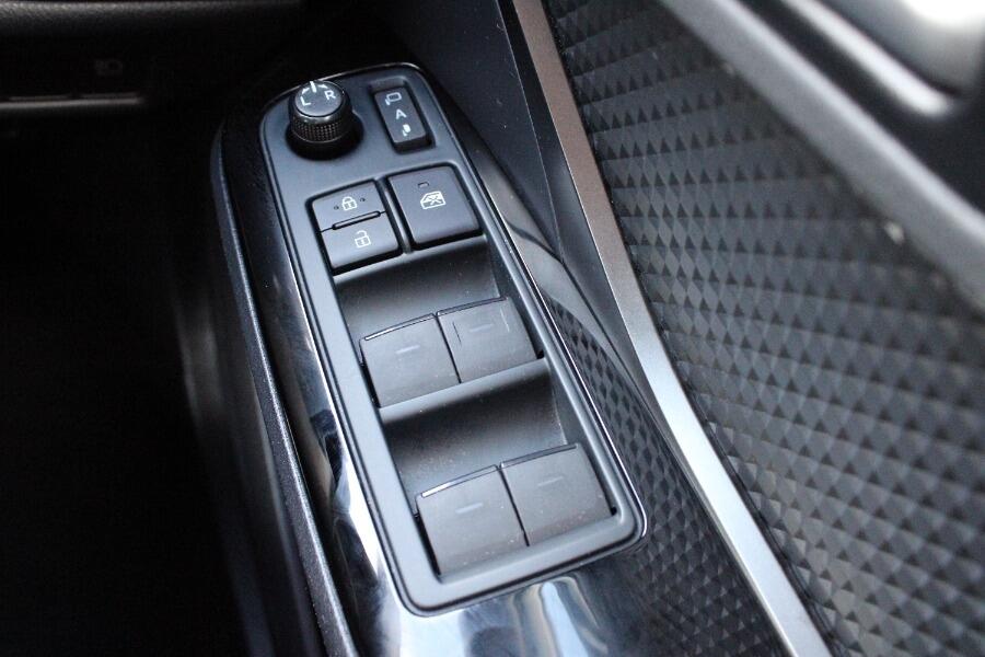 Used Toyota C-HR 2023 for sale - 76307174: Photo 17