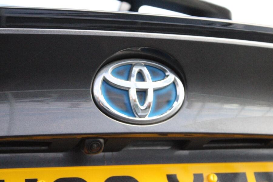 Used Toyota C-HR 2023 for sale - 76307174: Photo 35