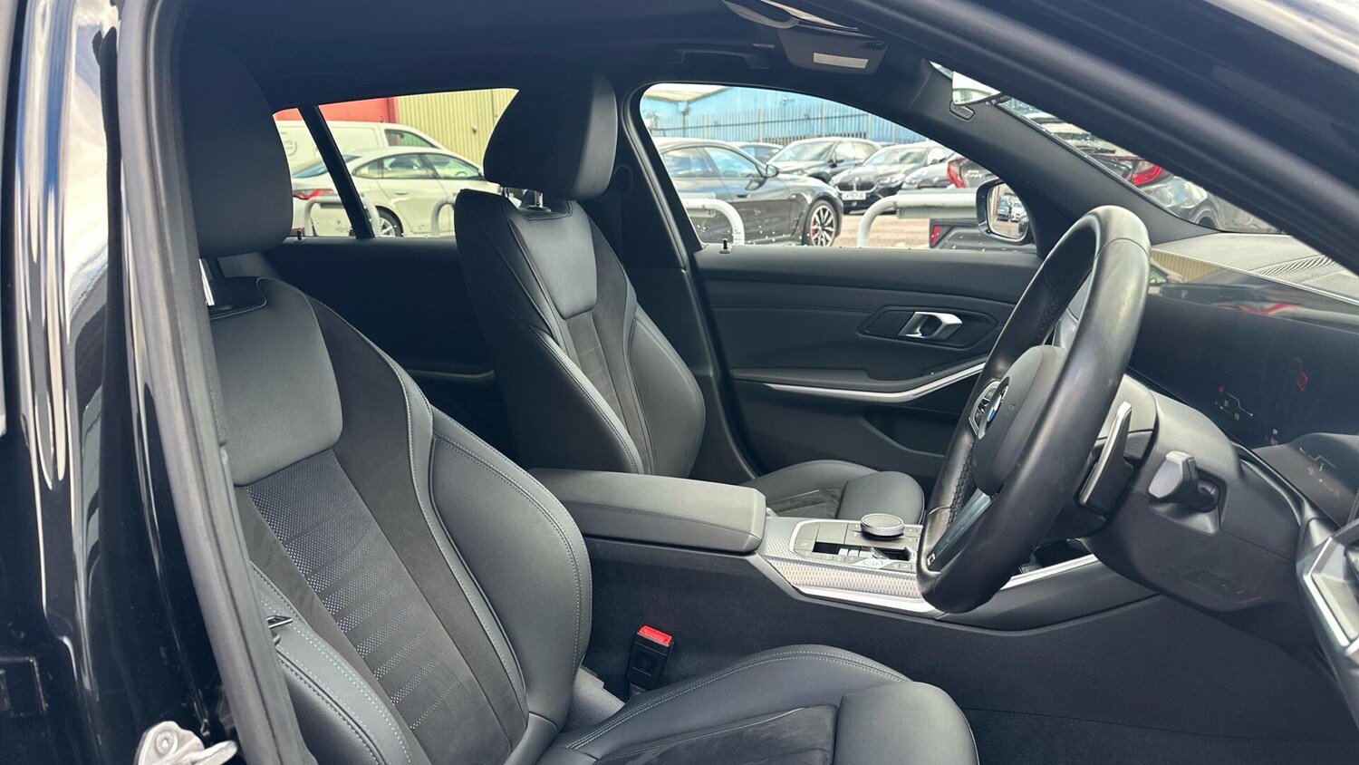 Used BMW 3 Series 2024 for sale - 77604841: Photo 11