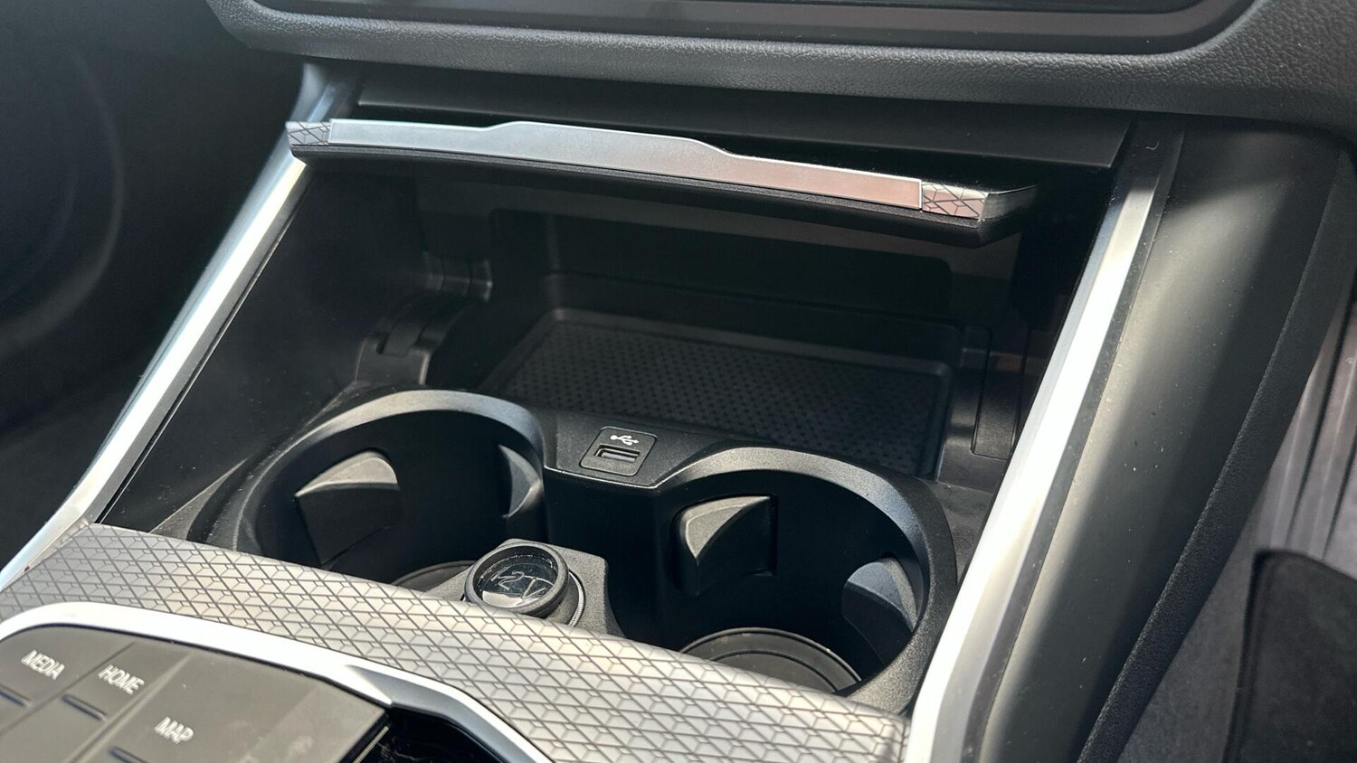 Used BMW 3 Series 2024 for sale - 77604841: Photo 41