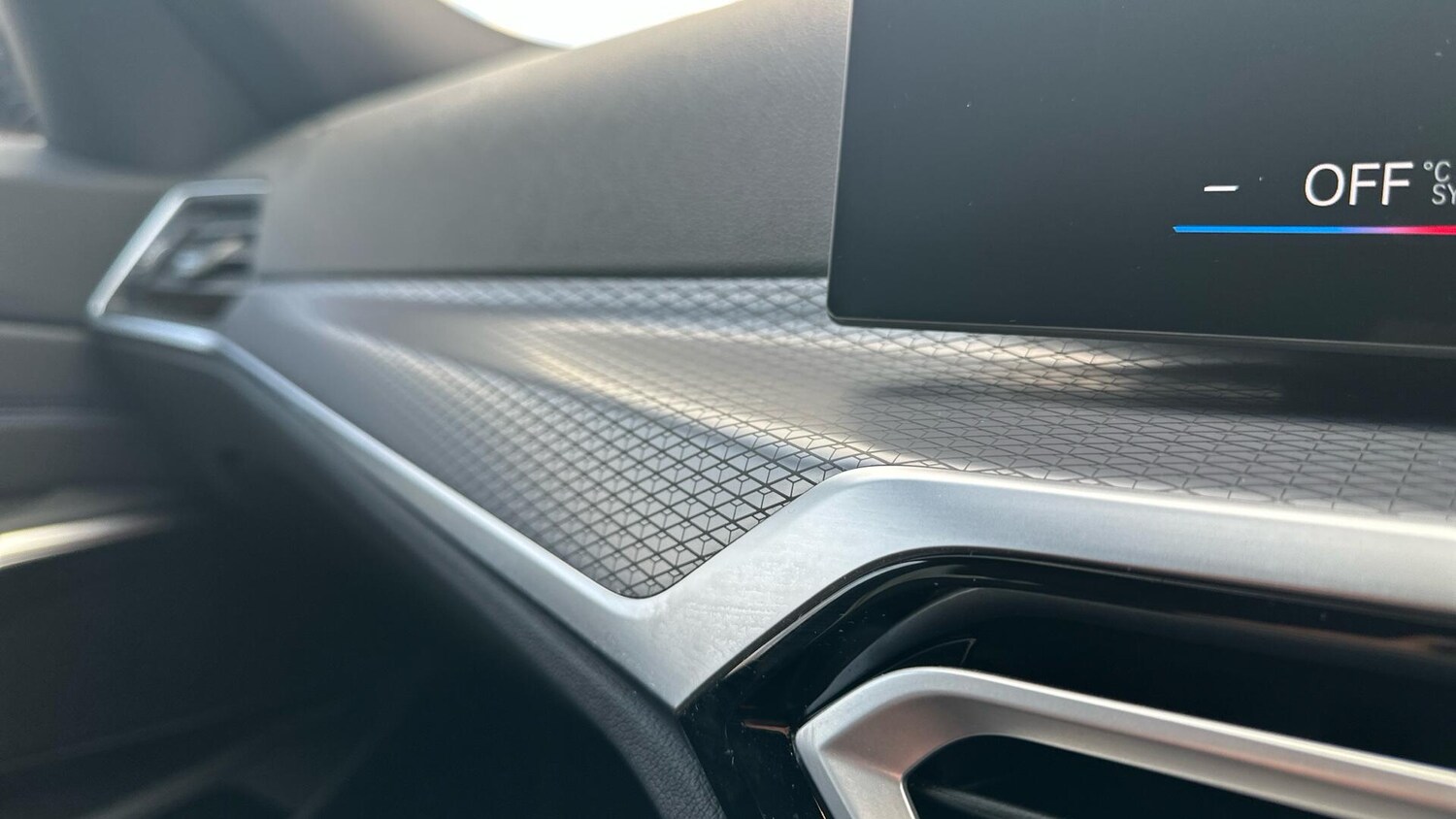 Used BMW 3 Series 2024 for sale - 77604841: Photo 42