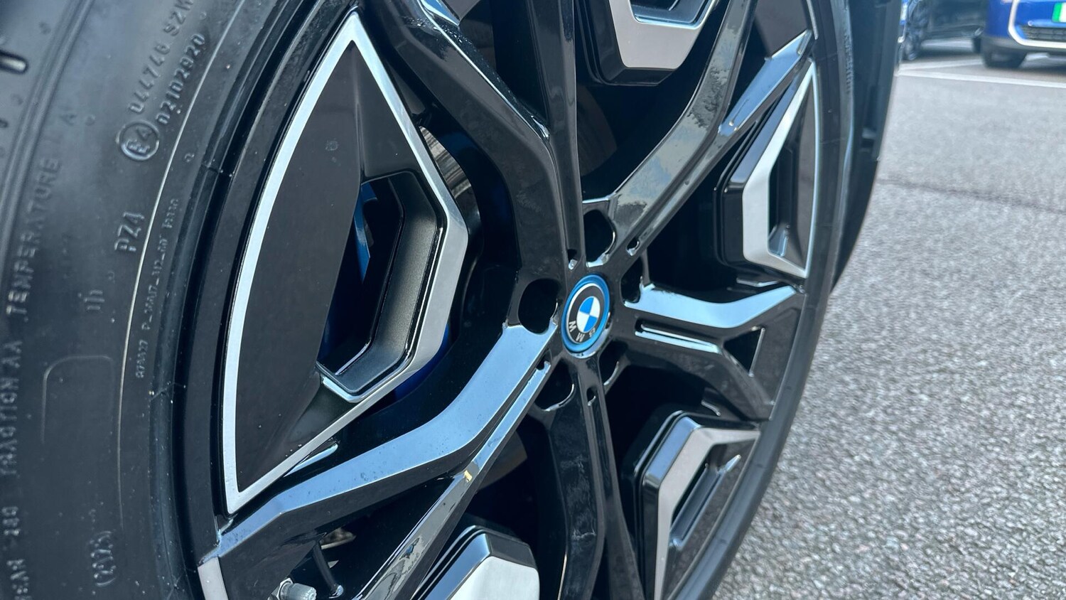 Used BMW iX 2022 for sale - 77683858: Photo 26