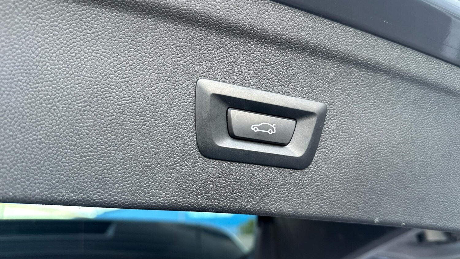 Used BMW iX 2022 for sale - 77683858: Photo 38