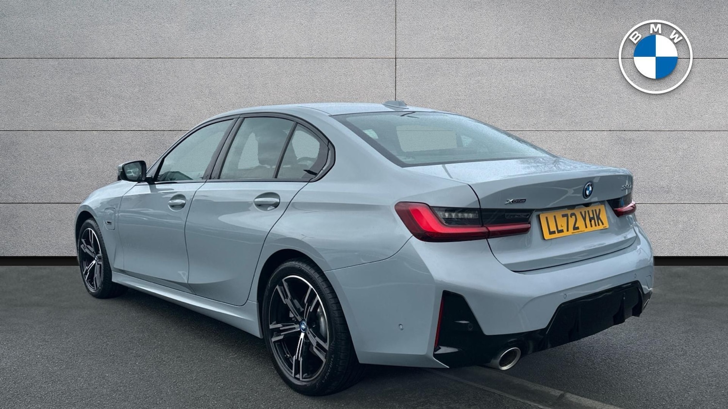 Used BMW 3 Series 2023 for sale - 77604633: Photo 2