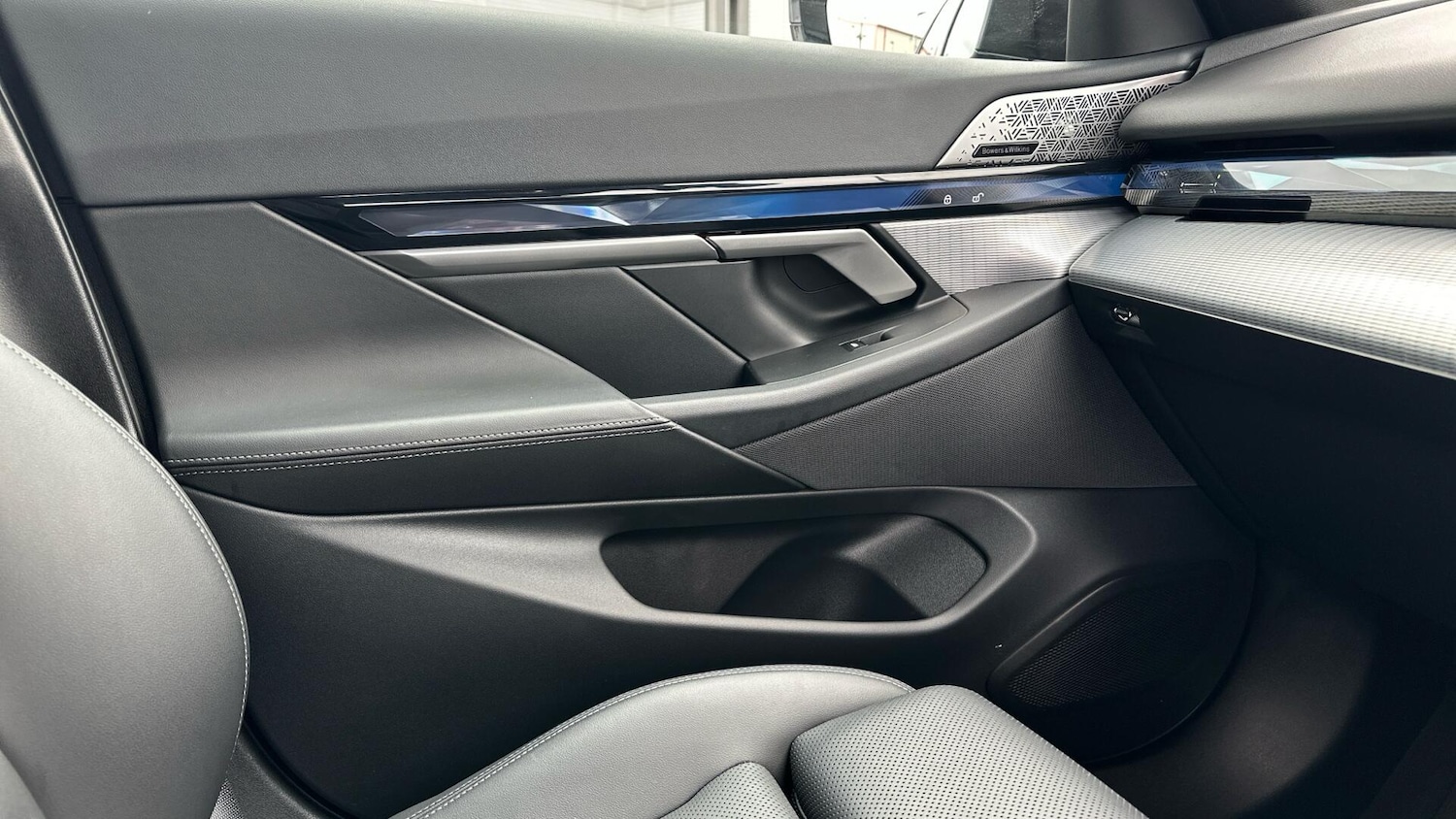 Used BMW i5 for sale - 78184962: Photo 28