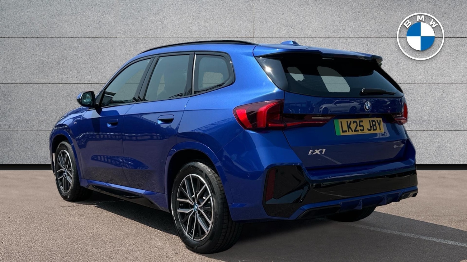 Used BMW iX1 2025 for sale - 77604663: Photo 2
