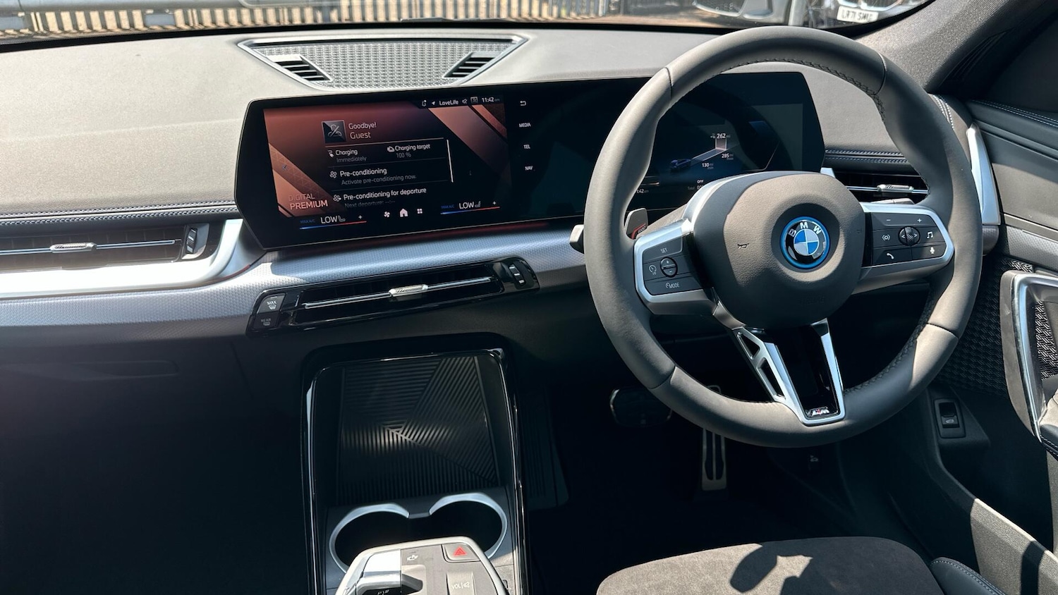 Used BMW iX1 2025 for sale - 77604663: Photo 5