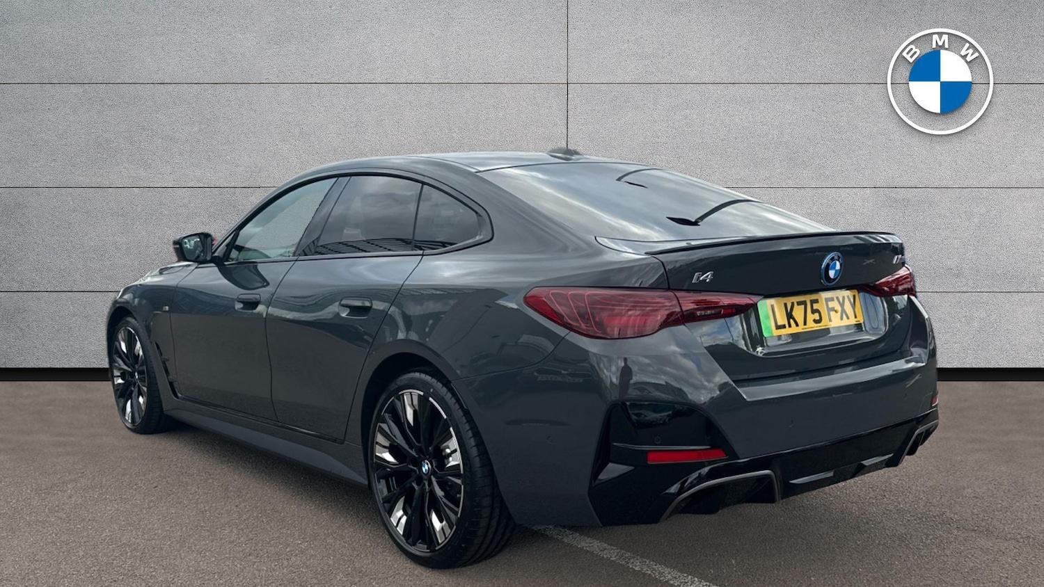 Used BMW i4 2025 for sale - 77604848: Photo 2