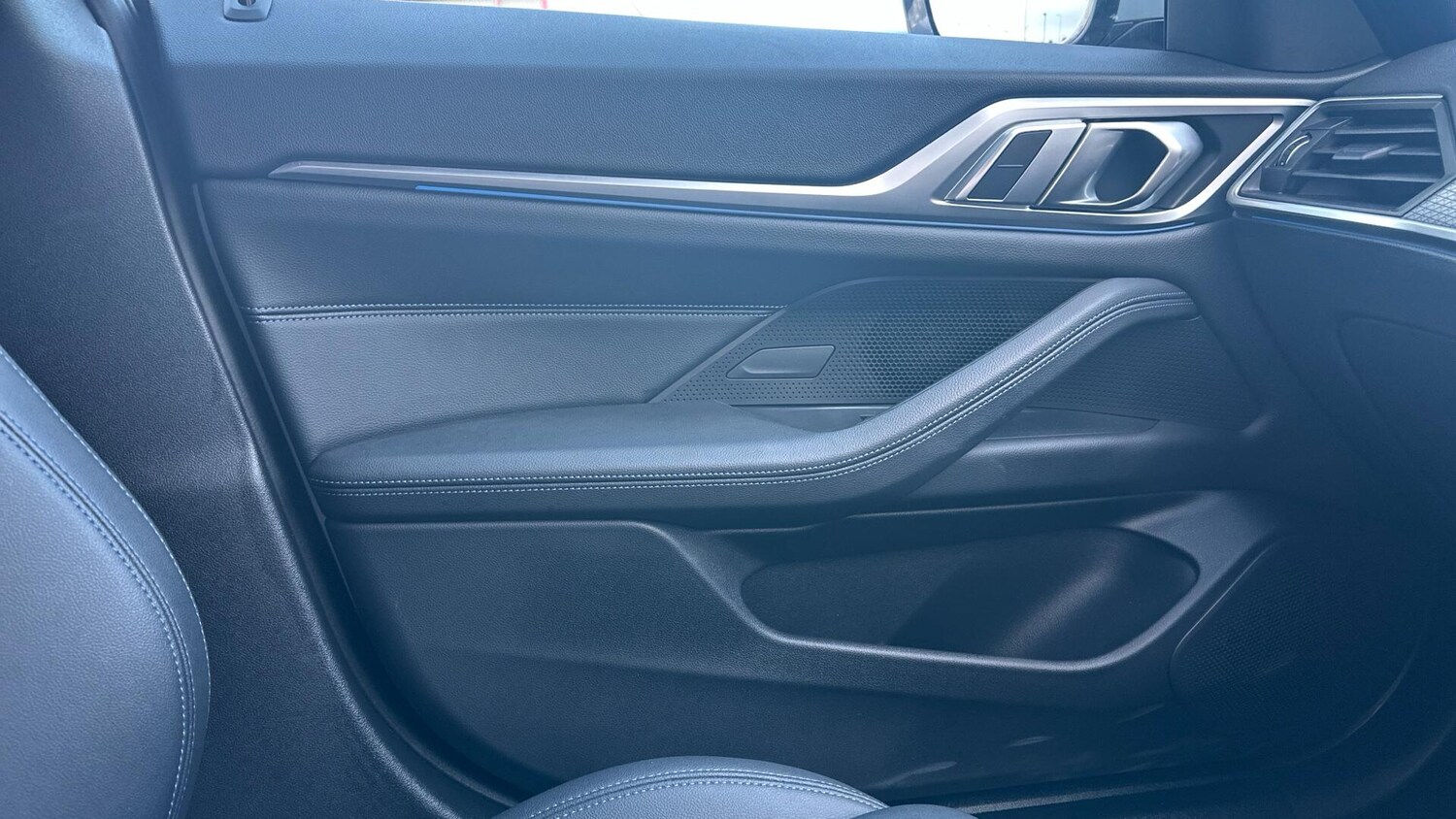 Used BMW i4 2022 for sale - 77768045: Photo 26