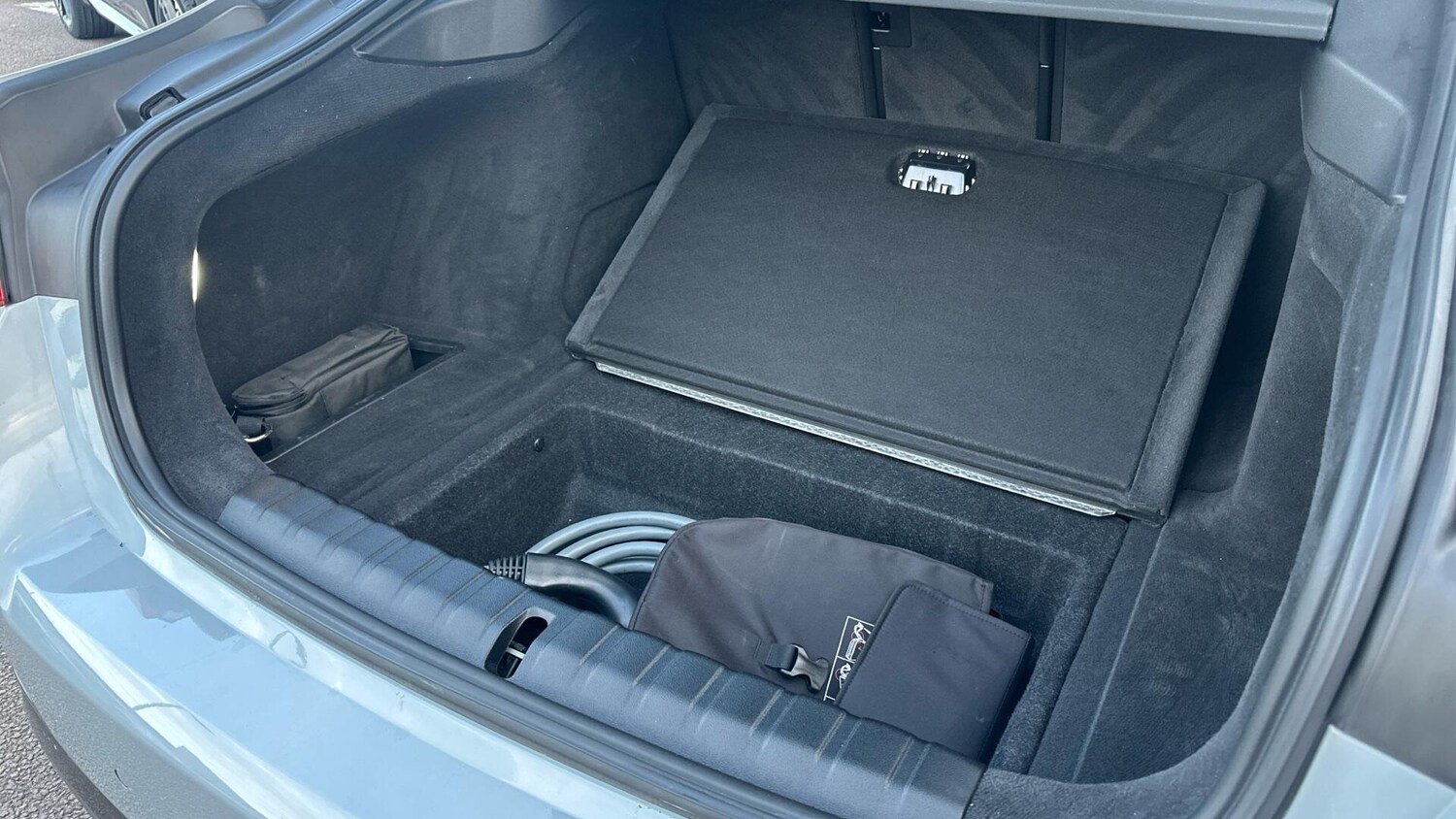 Used BMW i4 2022 for sale - 77768045: Photo 40