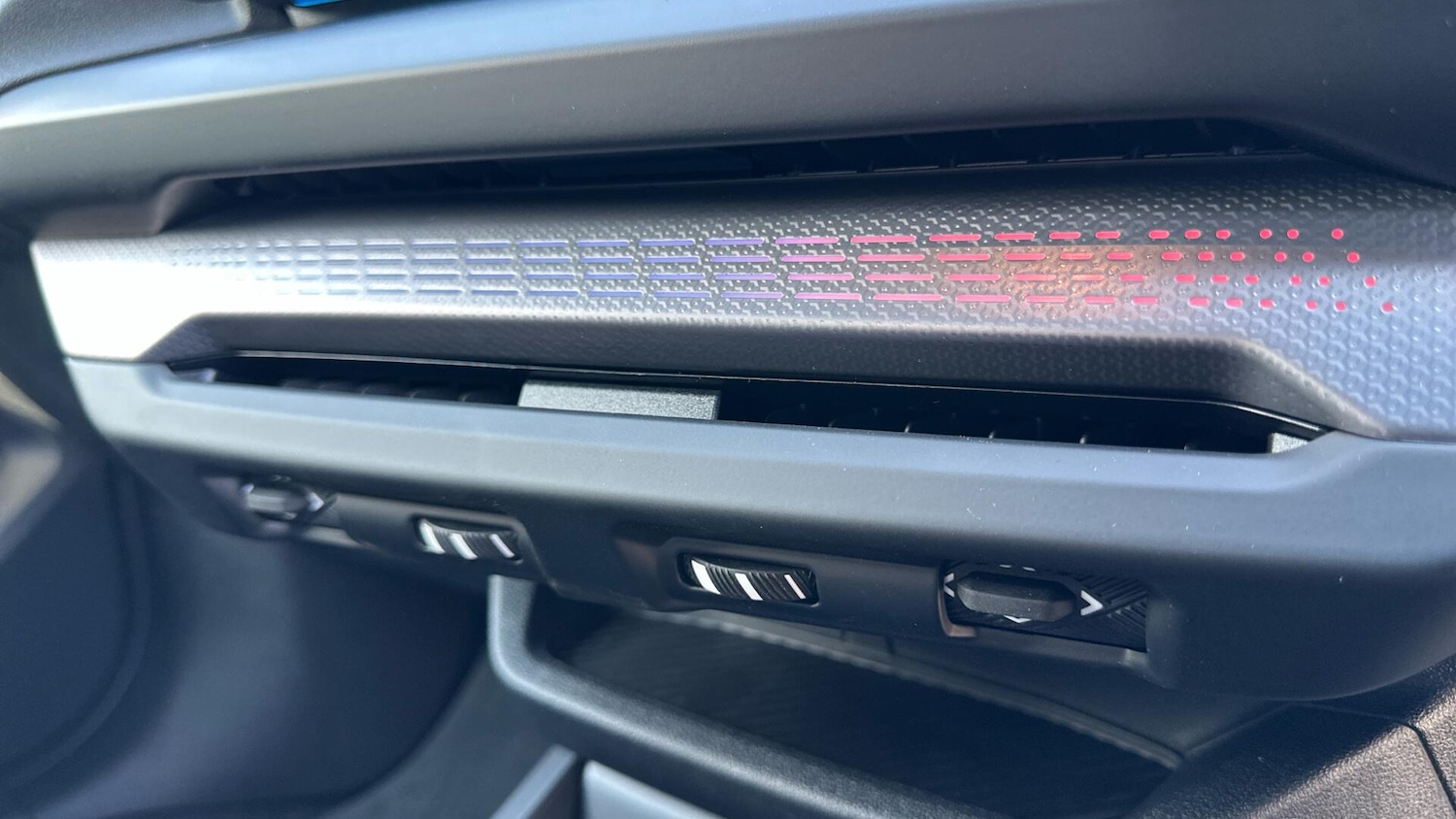 Used BMW 2 Series 2025 for sale - 77604847: Photo 27