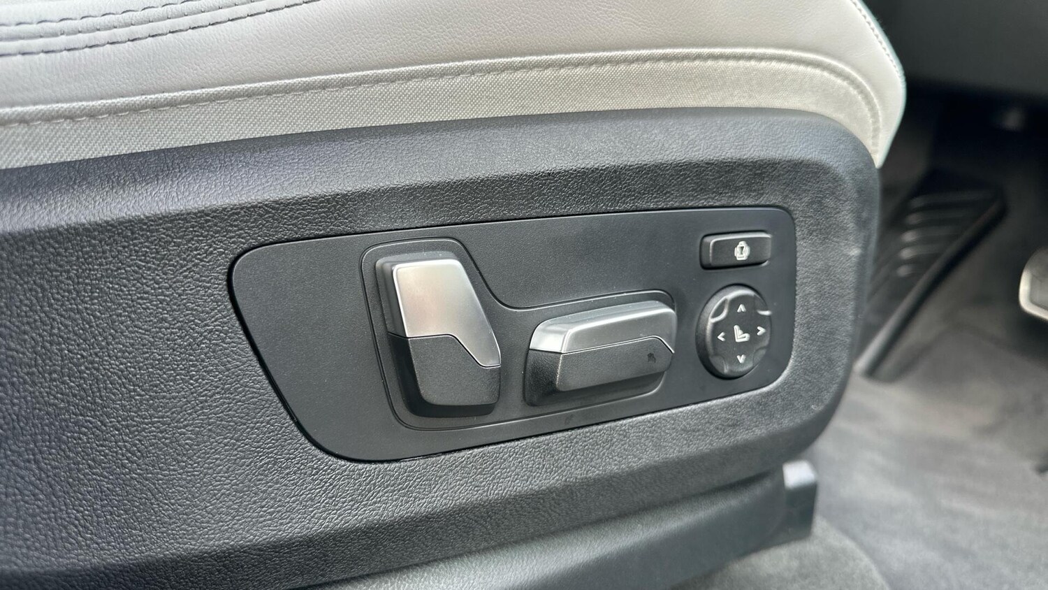 Used BMW X5 2025 for sale - 77604821: Photo 33