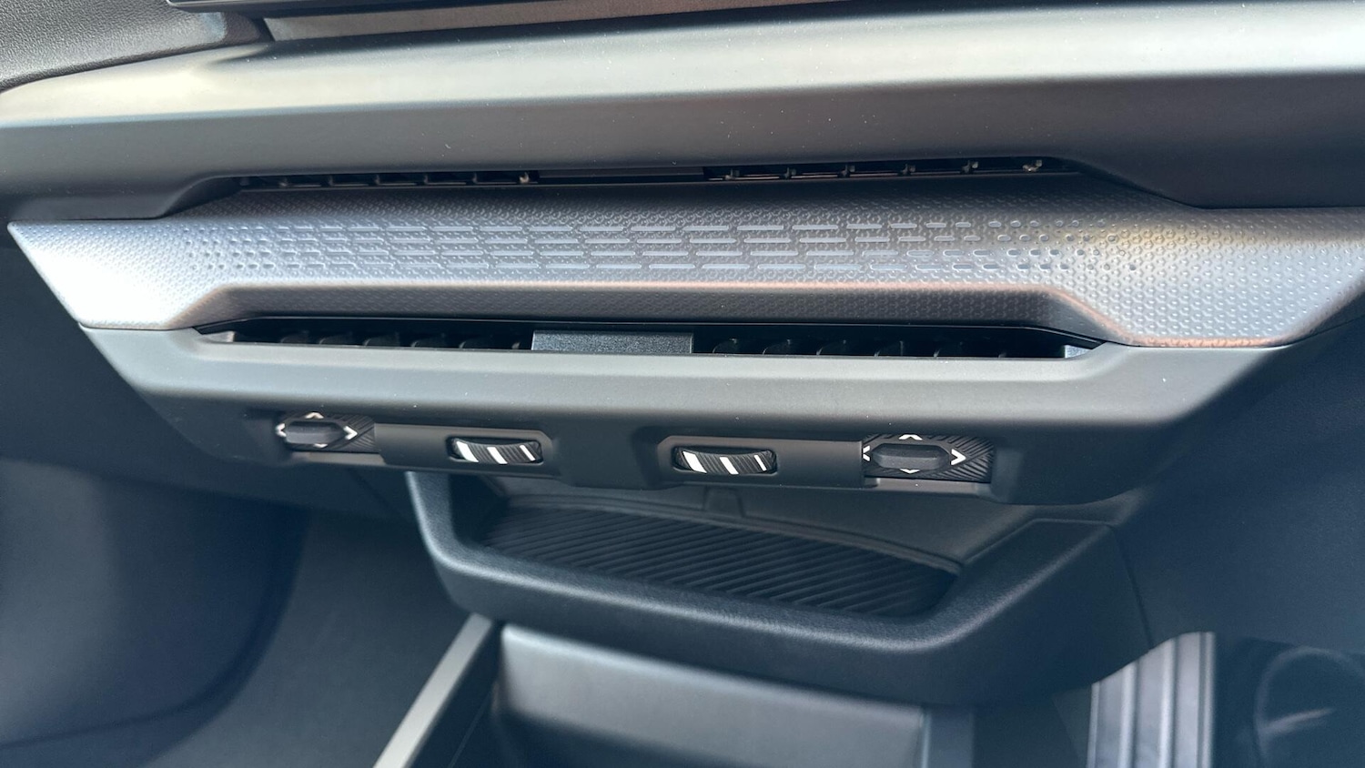 Used BMW 1 Series 2025 for sale - 77604815: Photo 29